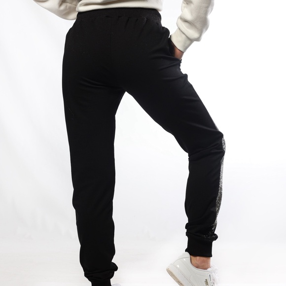 New Women Diamond Joggers, Premium Joggers, Soft Joggers, Sweatpants with pocket - Picture 3 of 11